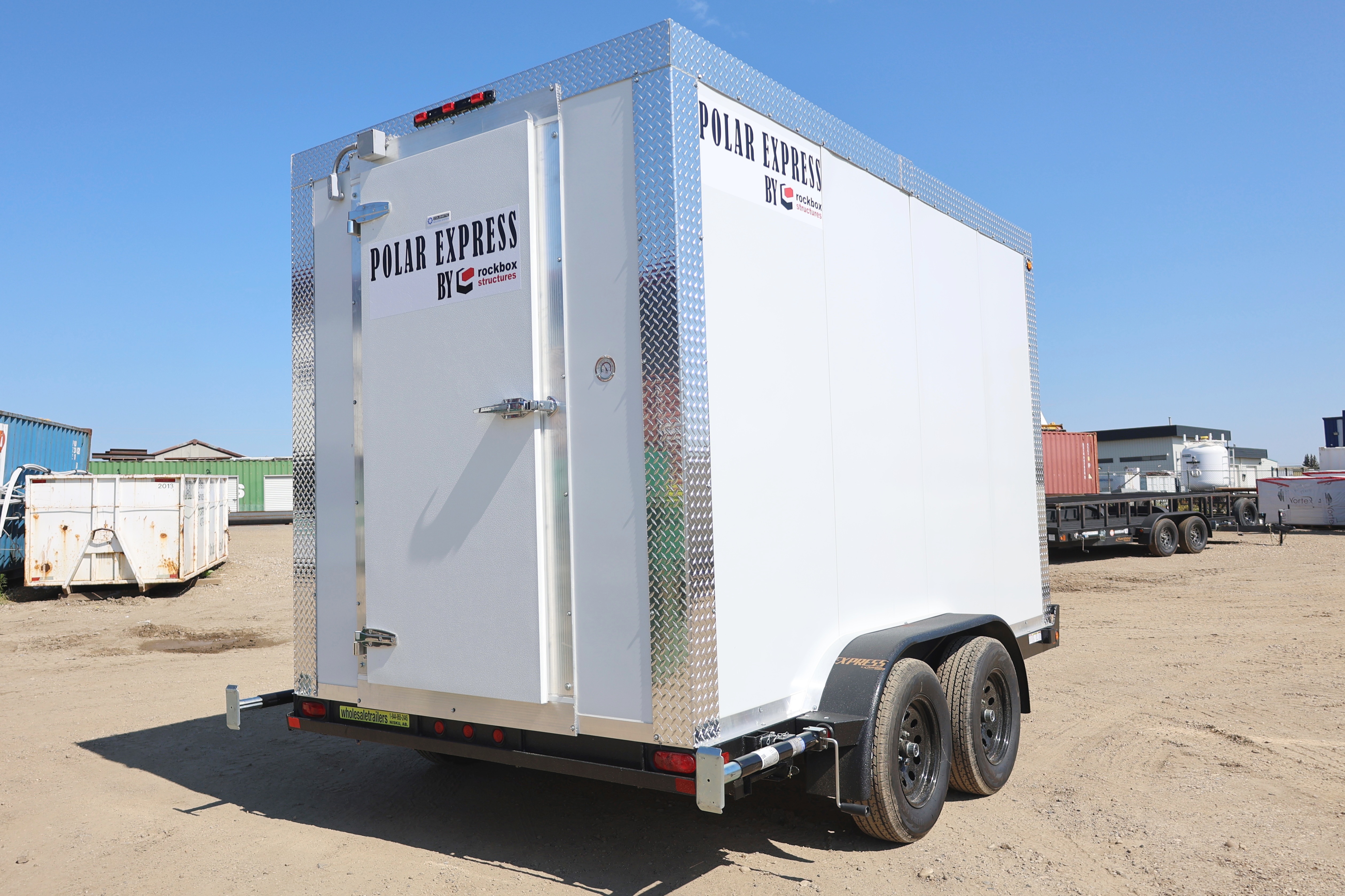 Mobile Freezer/Refrigeration Trailer | Case Study | Canada Case